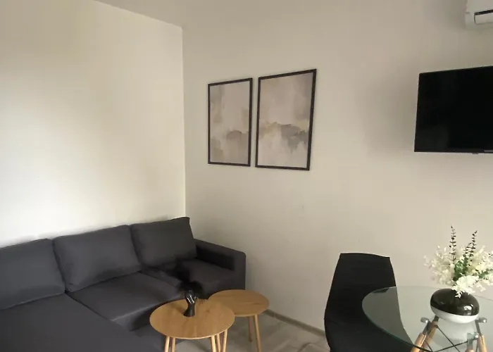 La Patio Cherno 2 아파트 네세부르