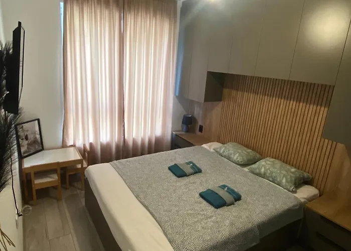 Apartman La Patio Cherno 2 *